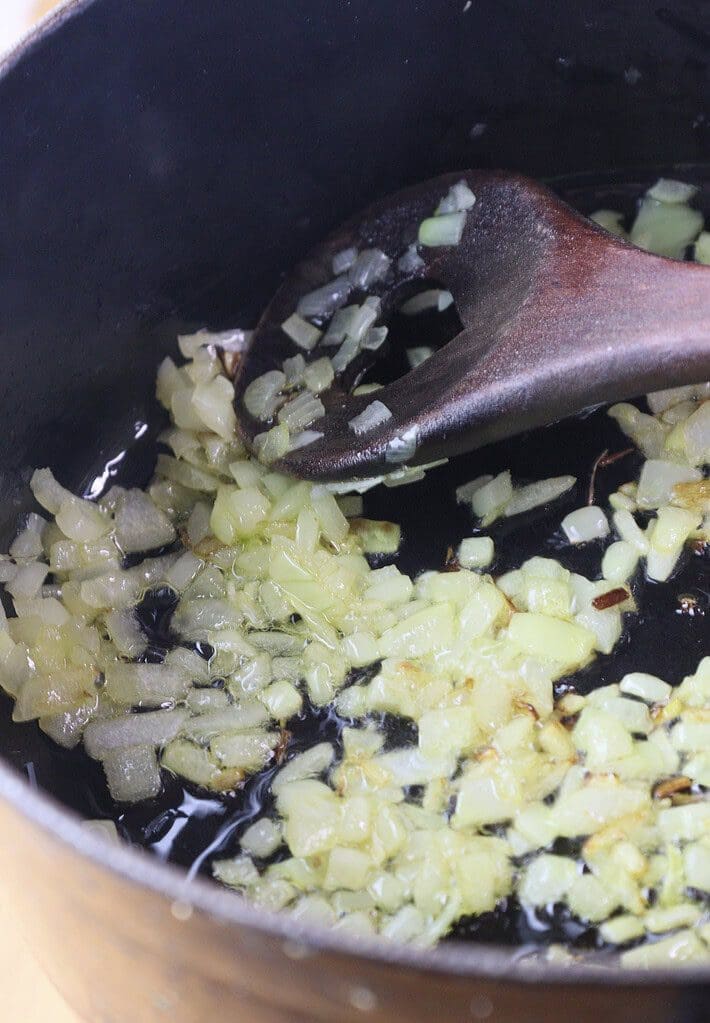 how to fry the onion before adding vegetables